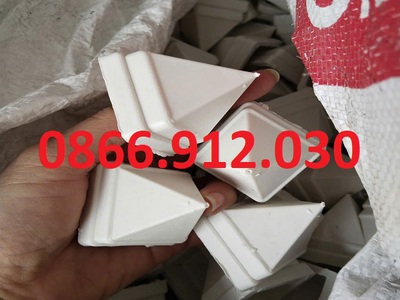 Các loại chông hàng rào nhựa, nắp chụp hàng rào 1