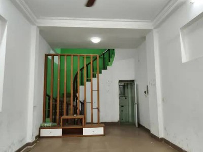 Bán gấp nhà 5 tầng mặt phố Lý Thường Kiệt, 30m2, MT 3.8m, KD văn phòng, giá 11.9 tỷ 0