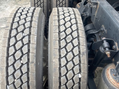 Cần bán xe đầu kéo Mỹ Maxxfore 2018 máy A26 1 giường 1