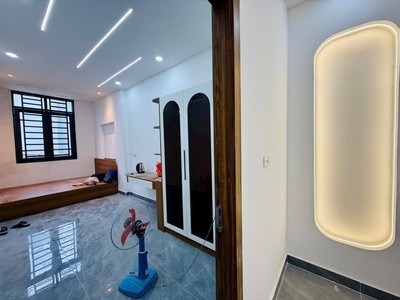  NHÀ CHÍNH CHỦ   GẦN CA XÃ Long Trạch - Cần Đước - Long An - DT 92m2 - GIÁ 2.2TỶ, SHR 4
