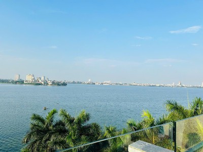 Sang nhượng sàn 120-150m2 view Hồ Tây 0