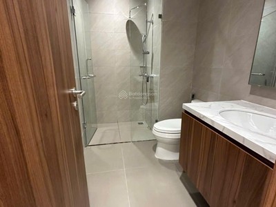 Bán CH cao cấp Liễu Giai Tower,  70m2 tầng trung 2N 2Wc 2