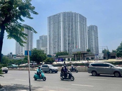 Nguyễn trãi   31m    mt 4.1m   giá 6 tỷ   thanh xuân 2