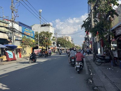 Bán nhà mặt tiền hiệp bình, gần ql13 vào, ngay vạn phúc, 10x30m 2 tầng cũ,  sổ a4, 45 tỷ. 1