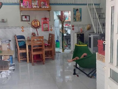 Nhà 2 tầng vào ở ngay 55m2. 80m ra mặt tiền đặng thúc vịnh, gần ngã tư thới tứ. giá rẻ chỉ 2,35 tỷ 0