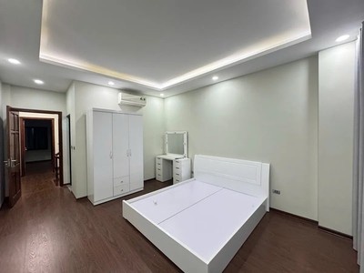 Bán gấp nhà ngọc lâm, long hiên 58m2 5 tầng dân xây, ô tô vào nhà - nhỉnh 14 tỷ 4