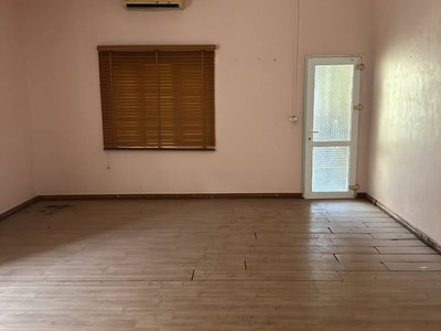 Bán đất tặng nhà- ngọc thuỵ -long biên- 130m, mt 6,5m, ô tô 7 chỗ vào nhà qua nhà, hơn 160 tr/m 3