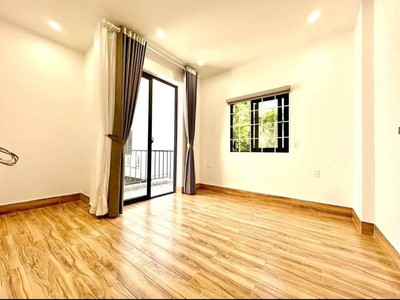 Bán đất tặng nhà- ngọc thuỵ -long biên- 130m, mt 6,5m, ô tô 7 chỗ vào nhà qua nhà, hơn 160 tr/m 1