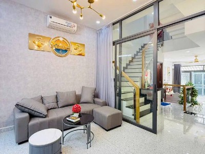 Nhà 4 tầng đẹp lung linh   full nội thất   gần công viên làng hoa 6.85t 2