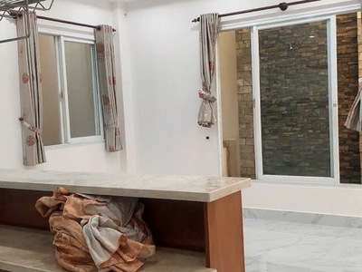 Nhàbán 3 lầu mtkd  xe tải lê đức thọ   đang cho thuê khoán 360tr/năm 2