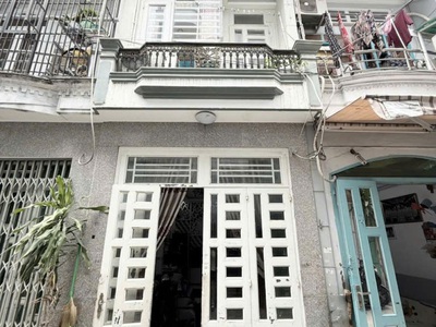 Nhà vuông 2 tầng hẻm xe hơi 30m2   đường số 3 qv 0