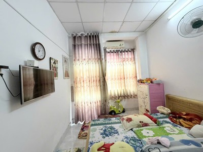 Nhà vuông 2 tầng hẻm xe hơi 30m2   đường số 3 qv 2