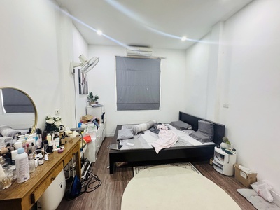 Bán nhà kim mã 20/25m2. 4 tầng. mặt tiền 3.3m. giá 6.5 tỷ ba đình hà nội 3