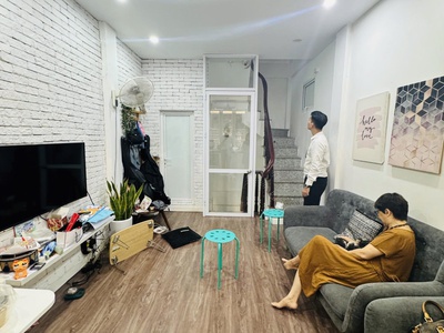 Bán nhà kim mã 20/25m2. 4 tầng. mặt tiền 3.3m. giá 6.5 tỷ ba đình hà nội 4