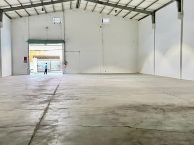  Cho thuê nhà kho 720M2   đường Nguyễn Công Trứ, giá chỉ 50K/M2  0
