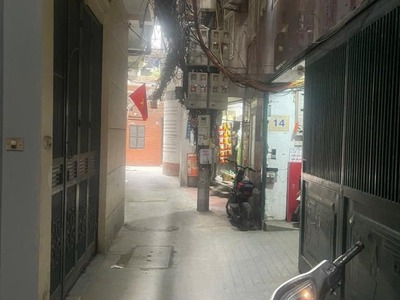 Bán nhà hào nam   35m   8.2 tỷ - dòng tiền 25tr/tháng  7 phòng đang cho thuê 0