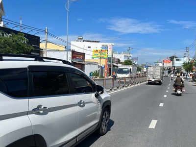 Bán nhà mặt tiền 8x27m giá 17,5 tỷ đường tô ký 1