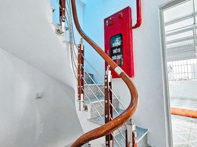 Bán toà căn hộ dịch vụ 6 tầng   bùi xương trạch 1