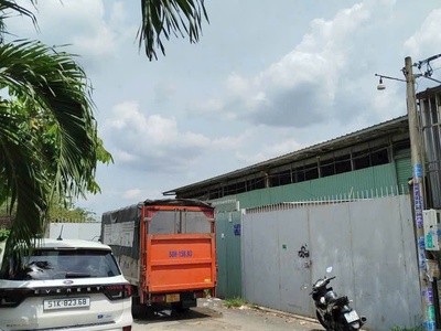 Bán nhà xưởng 1.039m    mặt tiền đường ttt18, hóc môn   vị trí đẹp, vào kinh doanh ngay 1