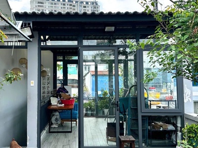 Nhà bán đường bến vân đồn vị trí đắc địa ngay trung tâm q4- ngang lớn- thiết kế đẹp - chỉ 2 phút 3