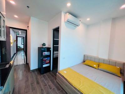 Bán tòa nhà căn hộ dịch vụ phố chùa láng dt 85m2, 7  tầng thang máy, gần đại học ngoại thương, 1