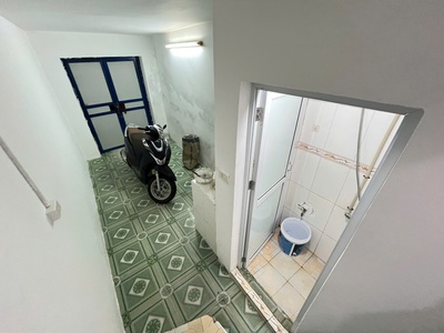 Chính chủ cho thuê nhà nguyên căn 4 tầng đê trần khát chân, hai bà trưng 0