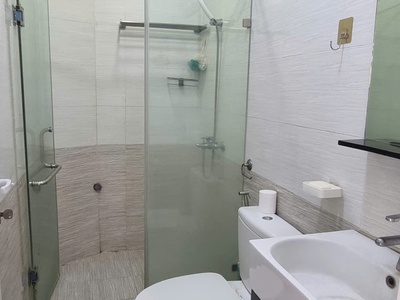 Cho thuê căn hộ 150m , tầng 2, biệt thự -ngõ 279 đội cấn,ba đình, căn hộ đẹp, full đồ 4