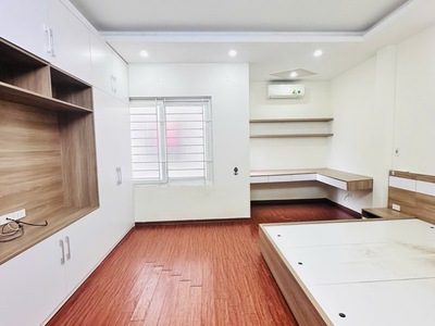 Bán nhà đẹp dương khuê - 10m ô tô - lô góc - ở ngay 1