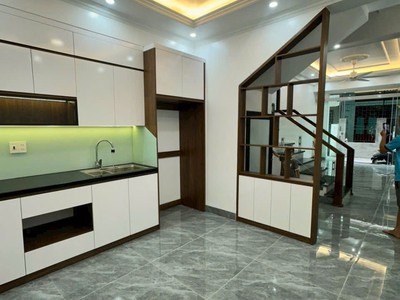 Bán căn nhà 3 tầng ngõ phố Bình Lộc, ph Lê Thanh Nghị, Tây HP, 52.6m2, 3 ngủ, 3vs, mt 4m 4