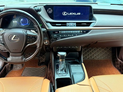 Bán Lexus ES250 Model 2020, 1 chủ, xe siêu mới. 7