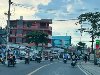 Nhà mặt tiền Hoàng Hữu Nam diện tích 190m giá đầu tư 0