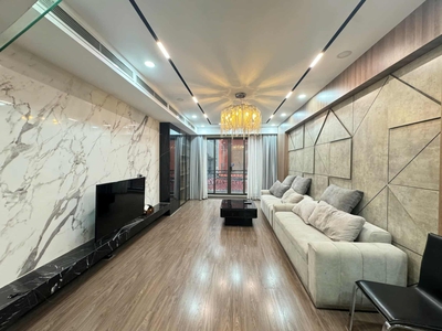 GẤP, BÁN NHÀ 111 Nguyễn Văn Cừ, Long Biên, 60m2, 5 Tầng, Gara ô tô, Phân Lô, Nhỉnh 14 tỷ 0