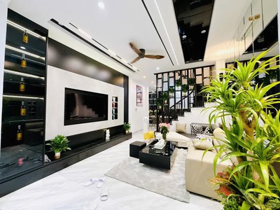 Phương Mai   Nhà đẹp như khách sạn, ô tô đỗ cửa, giá hiếm có chỉ hơn 10 tỷ 1