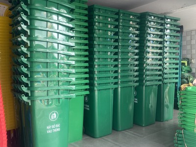 Thùng rác nhựa 240lit dung tích lớn, thiết kế tiện dụng, bền vượt trội 2