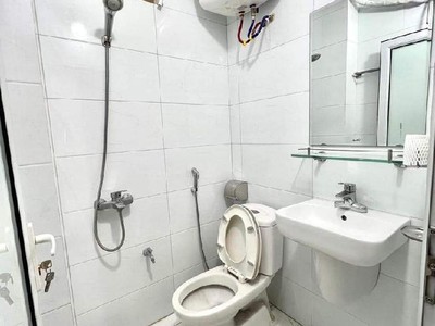 Nhà mặt ngõ - gần phố - trung tâm cầu giấy   dòng tiền cho thuê ổn định 30tr/th  6tầng   40m2   9,2 4
