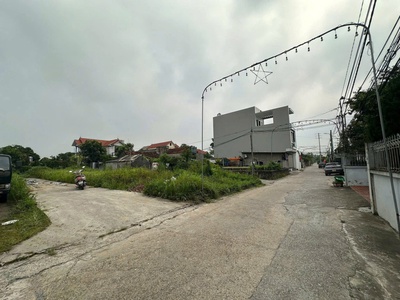 Siêu hiếm siêu đẹp đất trục chính xã hồng vân - hà nội  lô góc diện tích: 68m mặt tiền : 4,34m 2