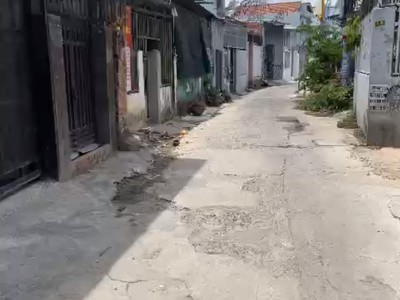 Bán nhà cấp 4 hẻm nguyễn khuyến đường ô tô phường bắc nha trang giá 2ty8 1