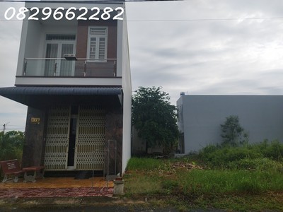 Bán đất thổ cư mặt tiền gần đường trương địnht, sa đéc. 81m2, shr, giá 1tỷ380tr. 0