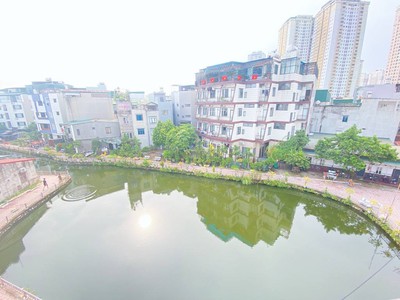 Chỉ hơn 7 tỷ có ngay siêu phẩm view hồ triệu đô - lô góc 3 thoáng - nhà mới cứng   ô tô vào tận 0