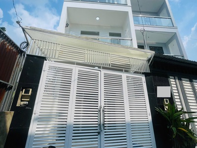Bán gấp nhà btct 3 tầng thủ đức   62m  - 3pn - hẻm 5m ô tô - shr - giá mềm 4.25 tỷ 3