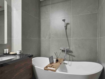 Bán toà apartment - 9 tầng x 110m2 - thuê 120tr/tháng- mp dịch vọng hậu- 38.5 tỷ 4