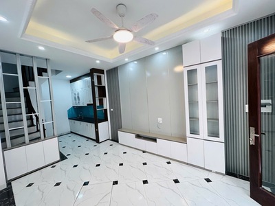 6,5 tỷ có nhà phú đô, lô góc 35m2, 5 tầng, dân xây 1