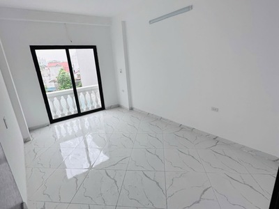 6,5 tỷ có nhà phú đô, lô góc 35m2, 5 tầng, dân xây 2
