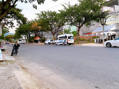 Bán đất đường lớn - đối diện khu đô thị sungroup nha trang  diện tích : 65,51m2  giá bán : 3tỉ100 0