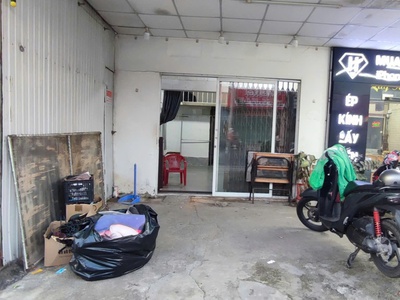 Sang nhượng mặt bằng kinh doanh   giá chỉ 10 triệu- thị xã tân uyên- tỉnh bình dương 0
