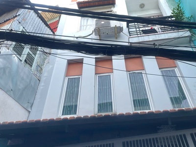 Chính chủ cần bán gấp nhà mt đường vĩnh khánh, phường 10, quận 4, tp hồ chí minh 0