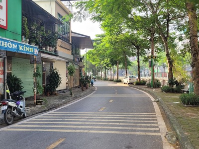 Cần bán gấp-nhà mặt phố Bờ Sông Sét Hoàng mai102M 17xTỶ-mặt tiền rộng-kinh doanh đỉnh cao 0