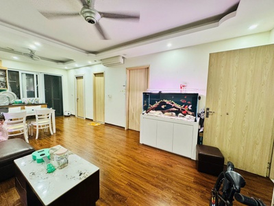 Bán căn góc 2 ngủ full đồ  view hồ chung cư Thanh Hà 1