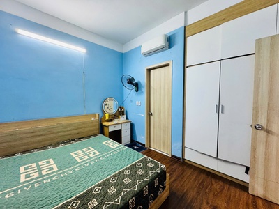 Bán căn góc 2 ngủ full đồ  view hồ chung cư Thanh Hà 4