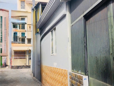 Khu vip dân trí - nhà 3 tầng sân thượng - đất thánh - giá chỉ 5.9 0